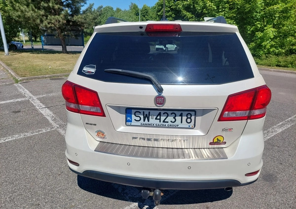 Fiat Freemont cena 42000 przebieg: 245000, rok produkcji 2013 z Świętochłowice małe 191